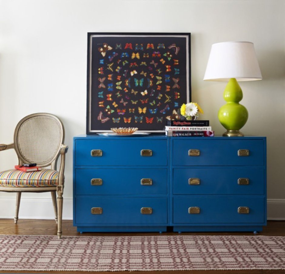 Комод разноцветный