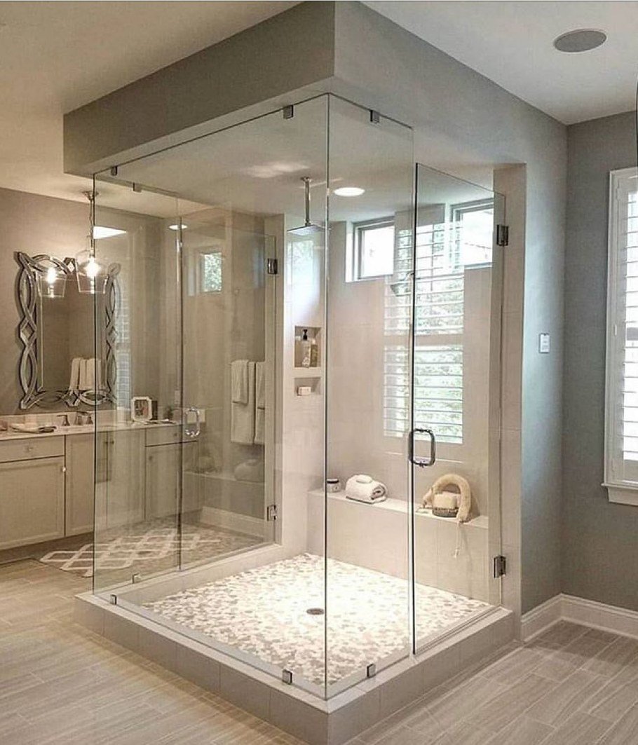 Душевая кабина в спальне