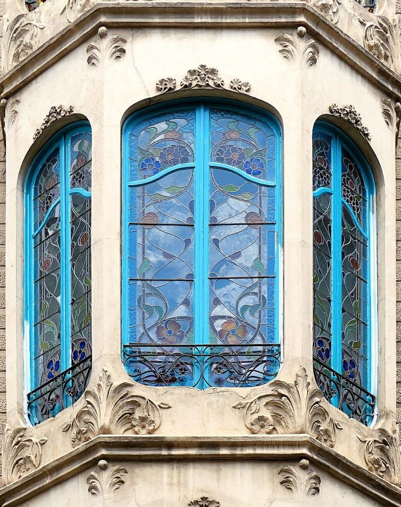 Модерн ар нуво архитектура окна Франция