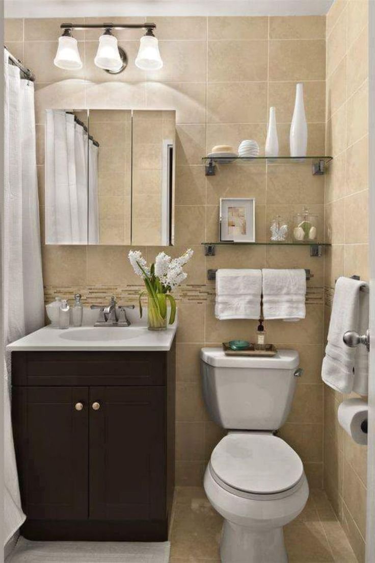 Интерьер туалета рядом с раковиной