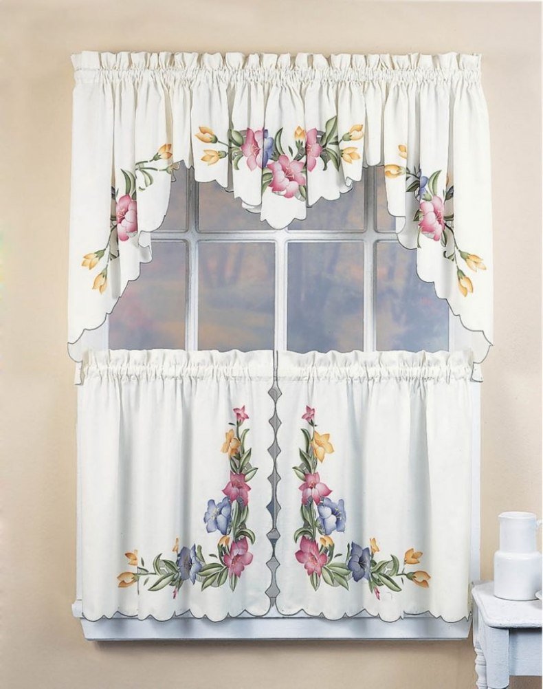 Шторы на кухню в деревенском стиле