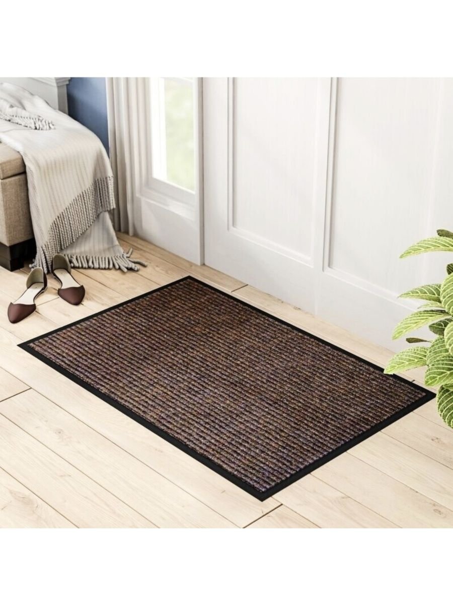 Ковер в прихожую серый