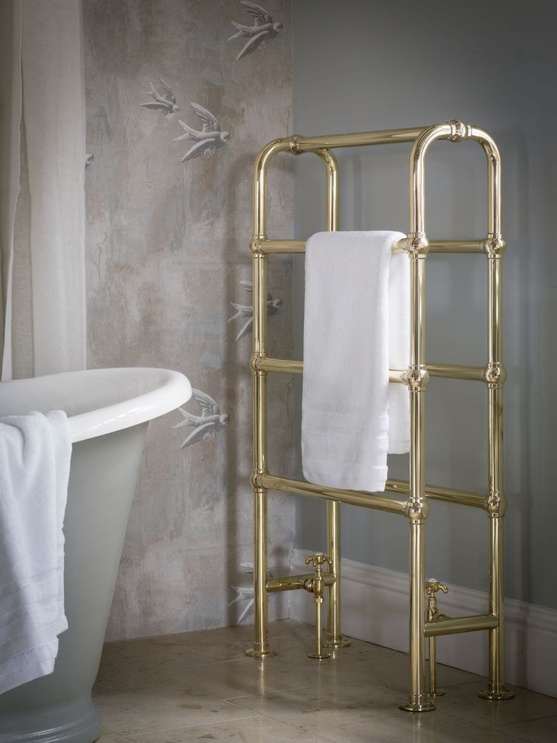 Полотенцесушитель в ванной комнате