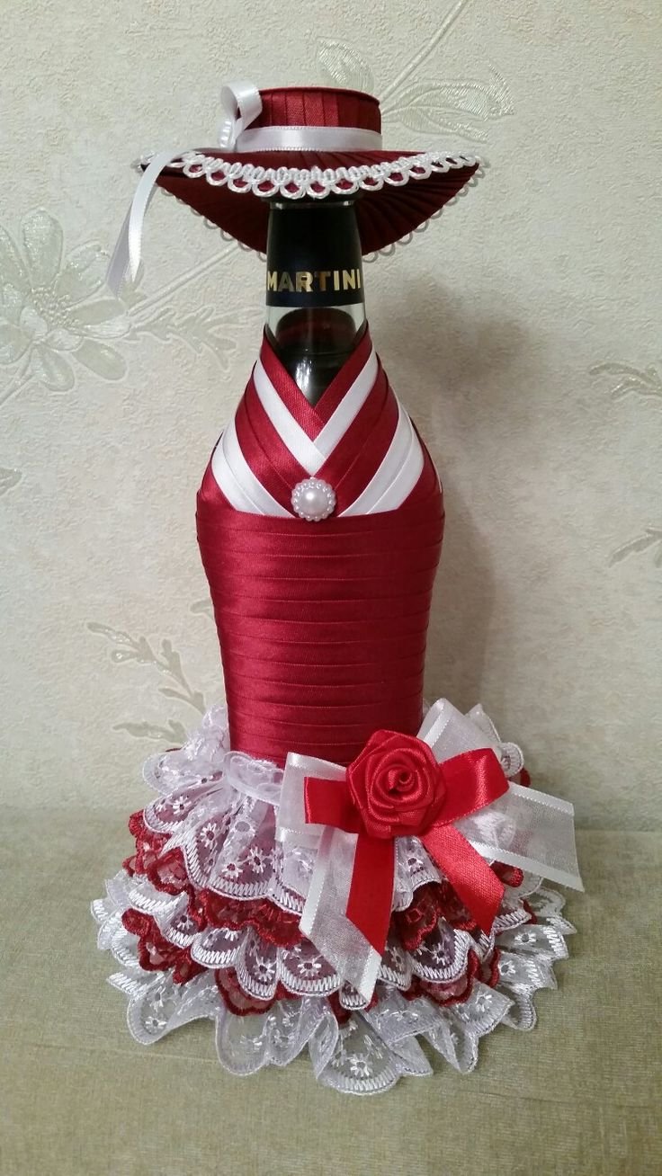 Бутылка лентами