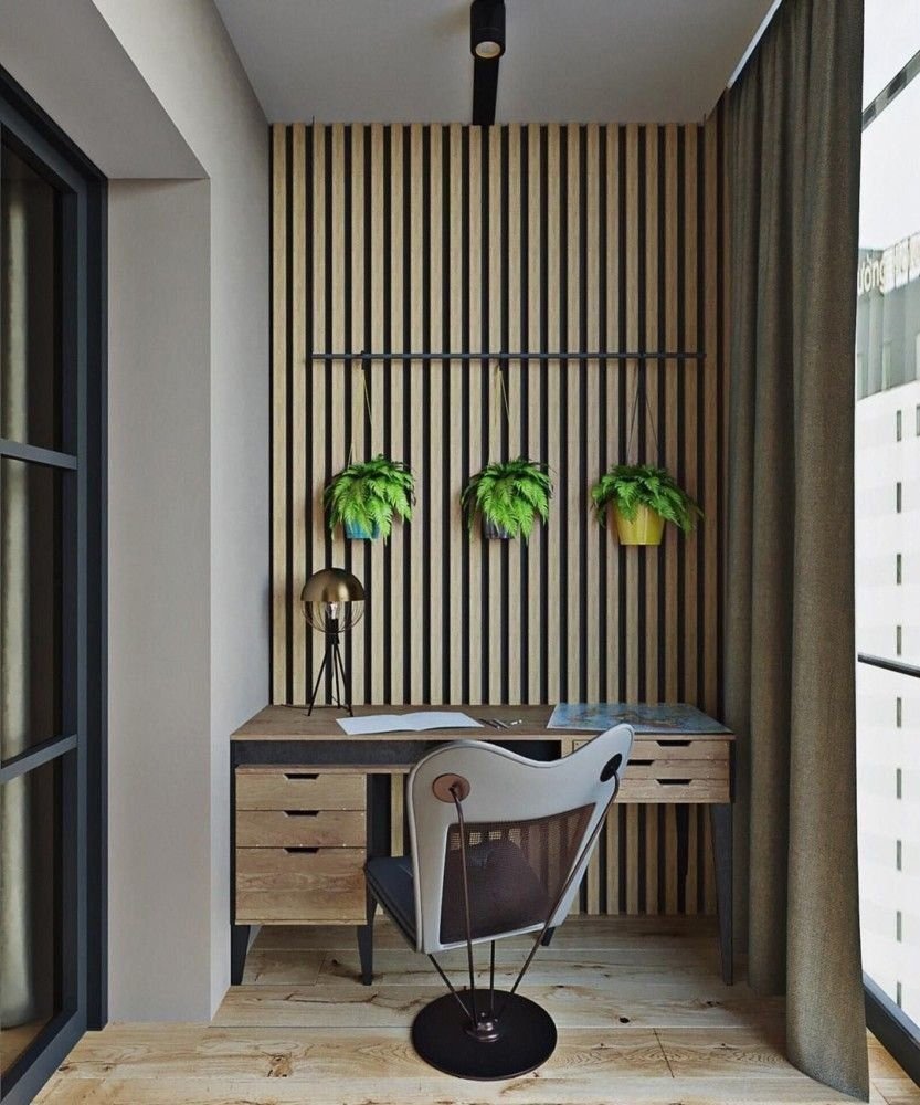 Деревянные рейки на балконе