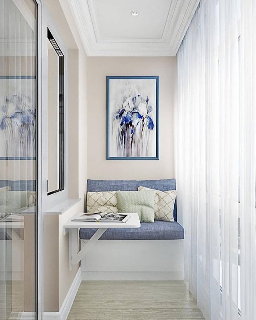 Интерьер маленького балкона