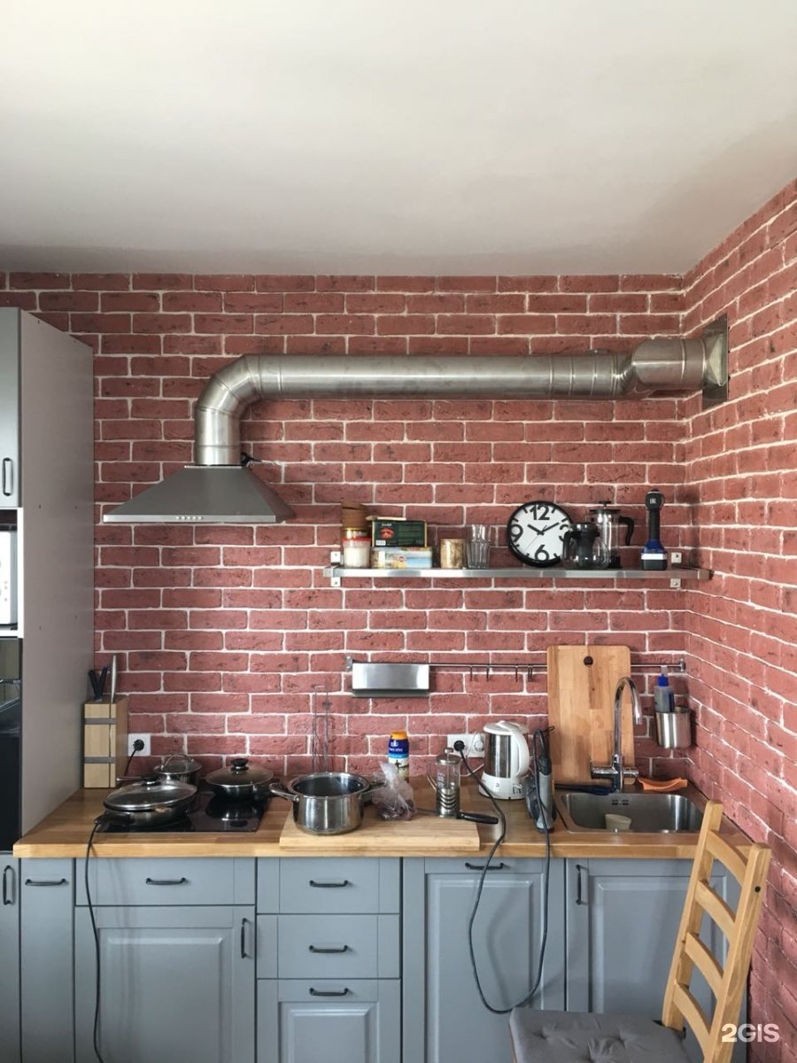 Декор вытяжной трубы на кухне