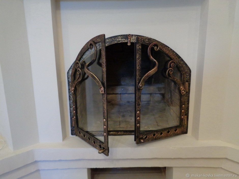 Самодельные дверцы для камина