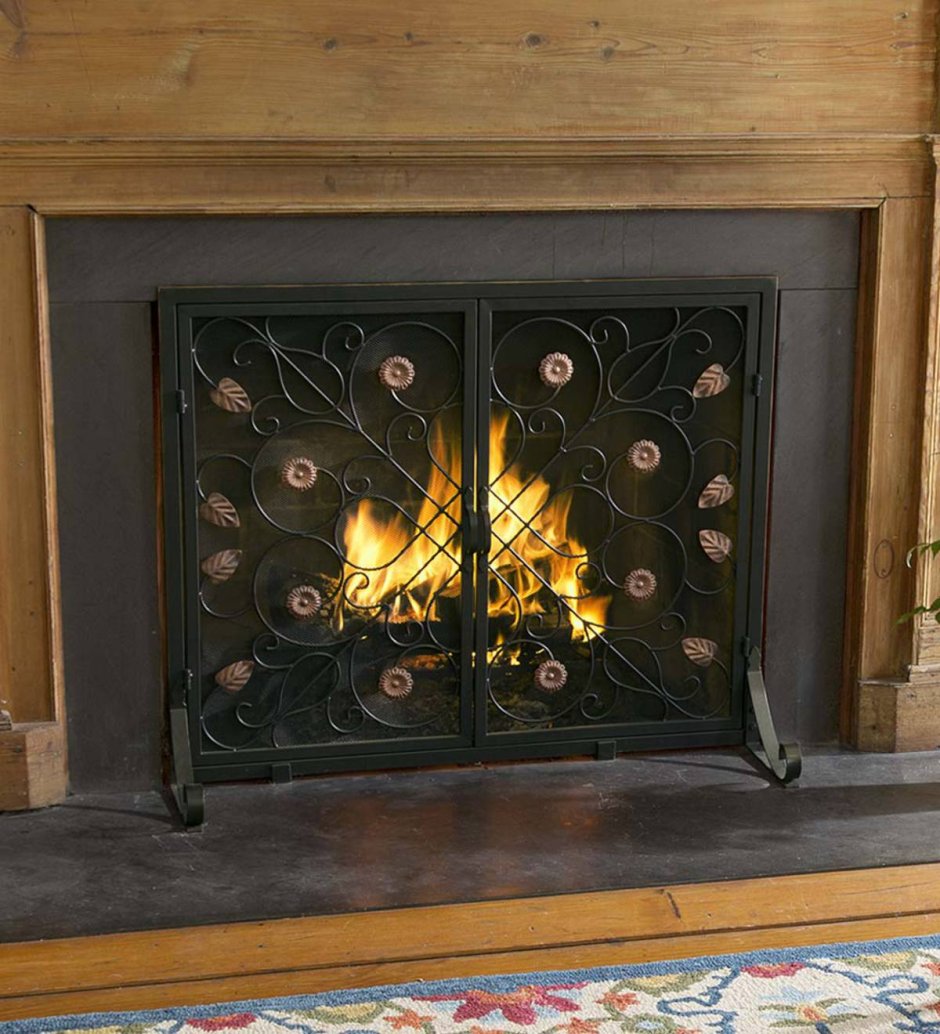 Экран для камина кованый со стеклом