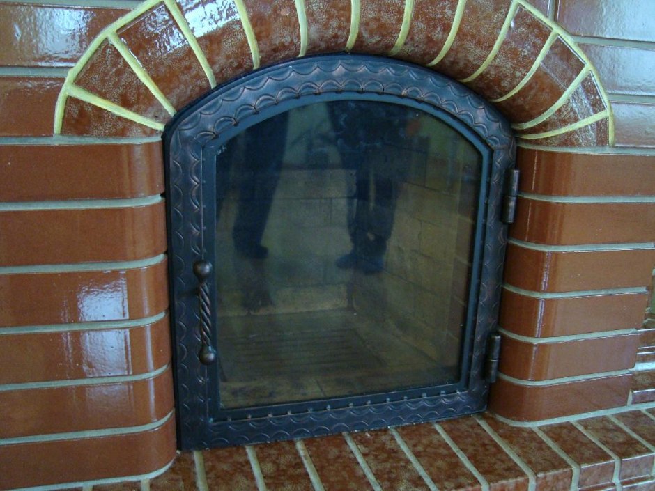 Рамка со стеклом для камина