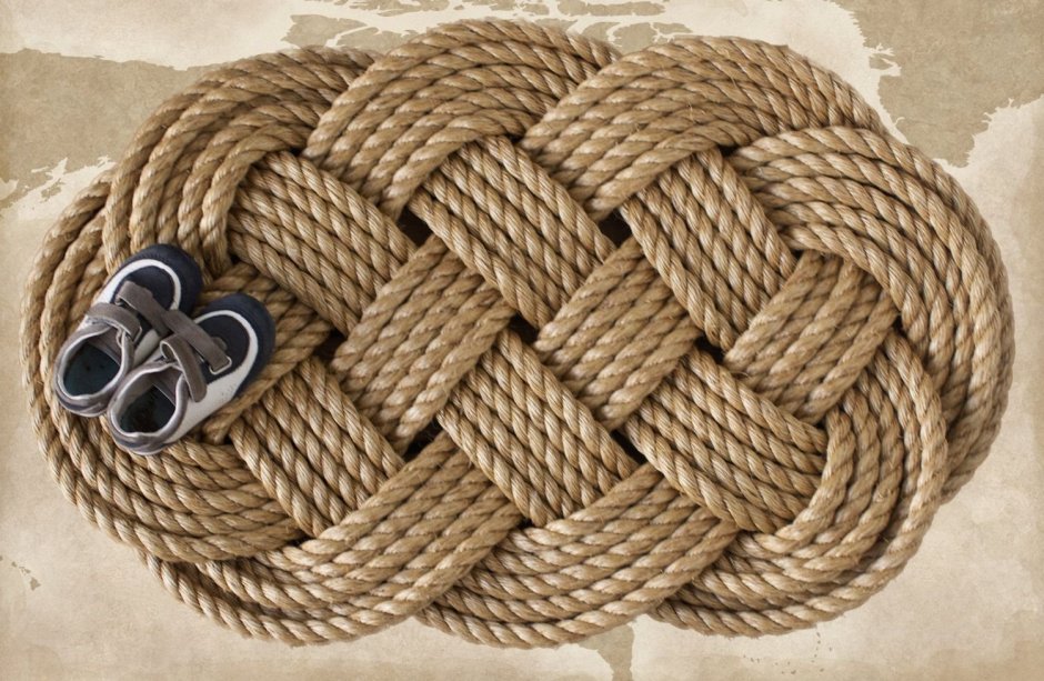 Плетеный ковер из каната