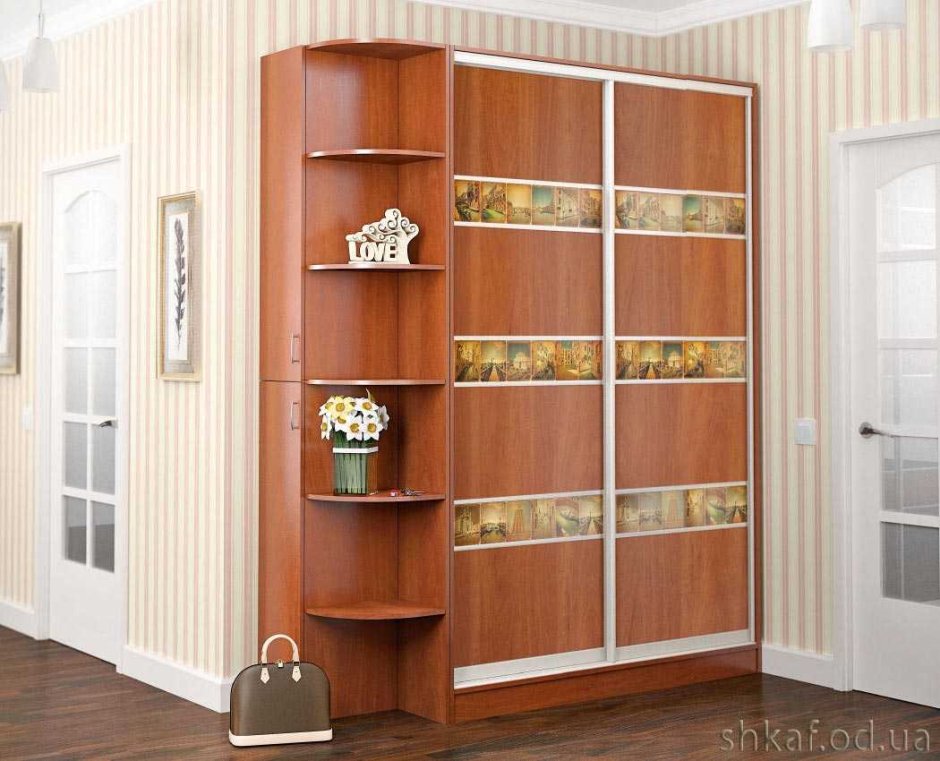 Шкаф купе с угловыми полками