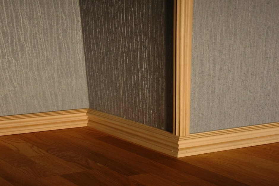 Пластиковые углы для стен