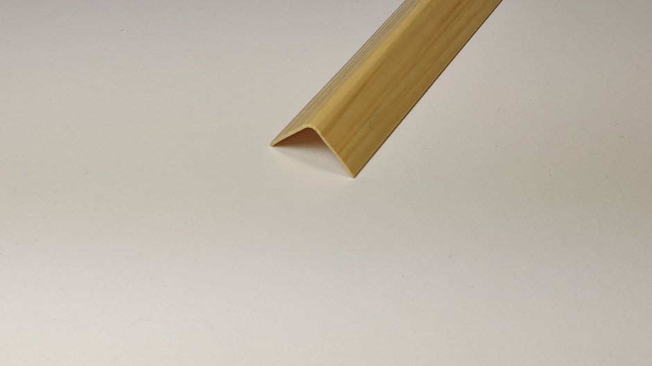 Уголок декоративный пластиковый