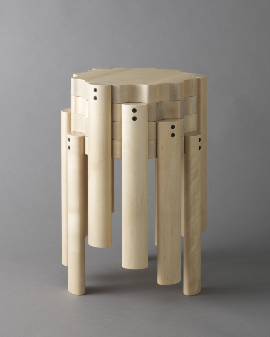 Необычный табурет