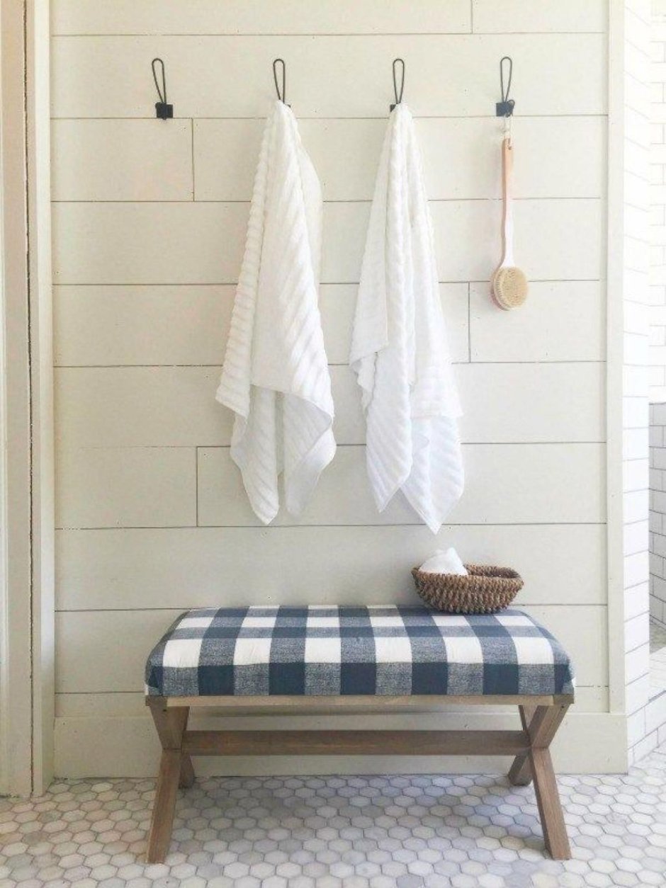 Лавка в ванную комнату