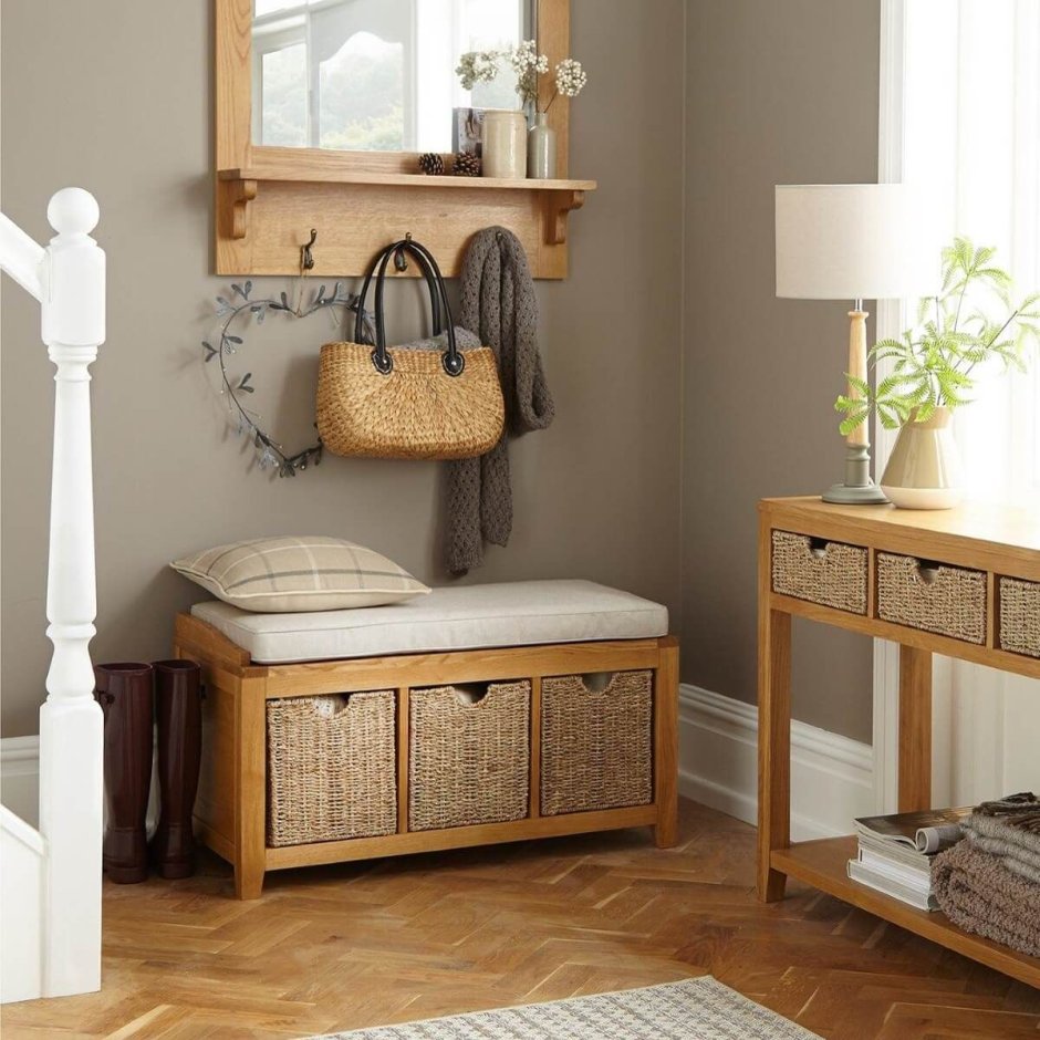 Банкетка в прихожую