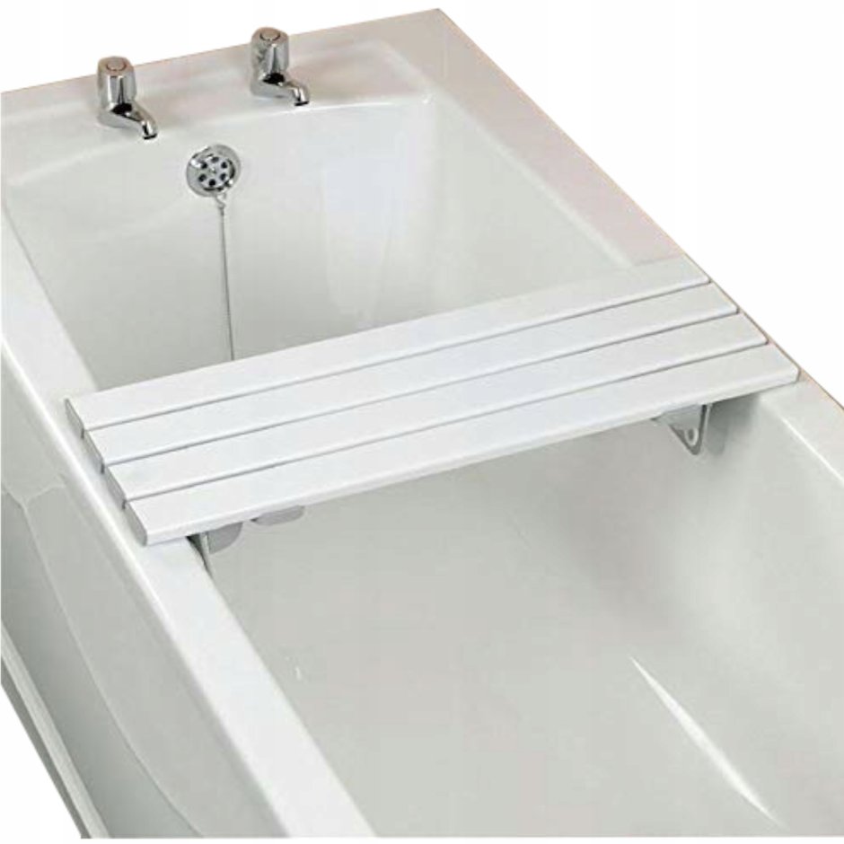 Стульчик для душевой деревянный