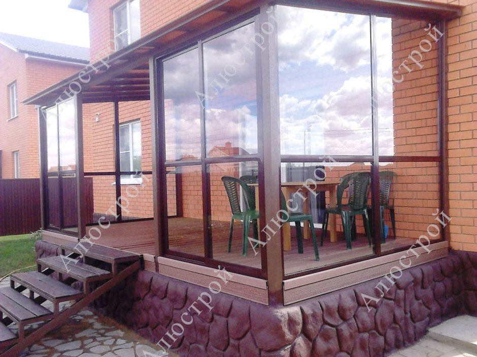 Остекление металлопластиком