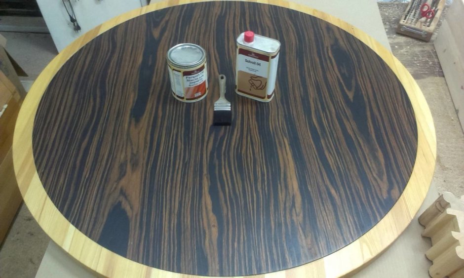 Дерево под морилкой