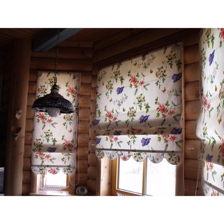 Римские шторы в загородном доме