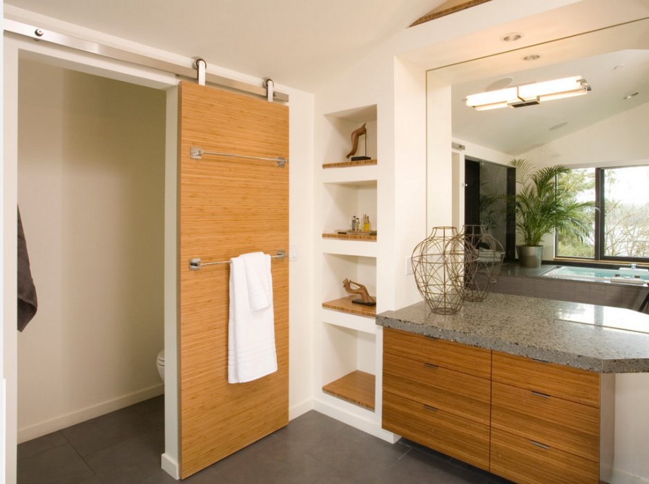 Раздвижная дверь в ванную