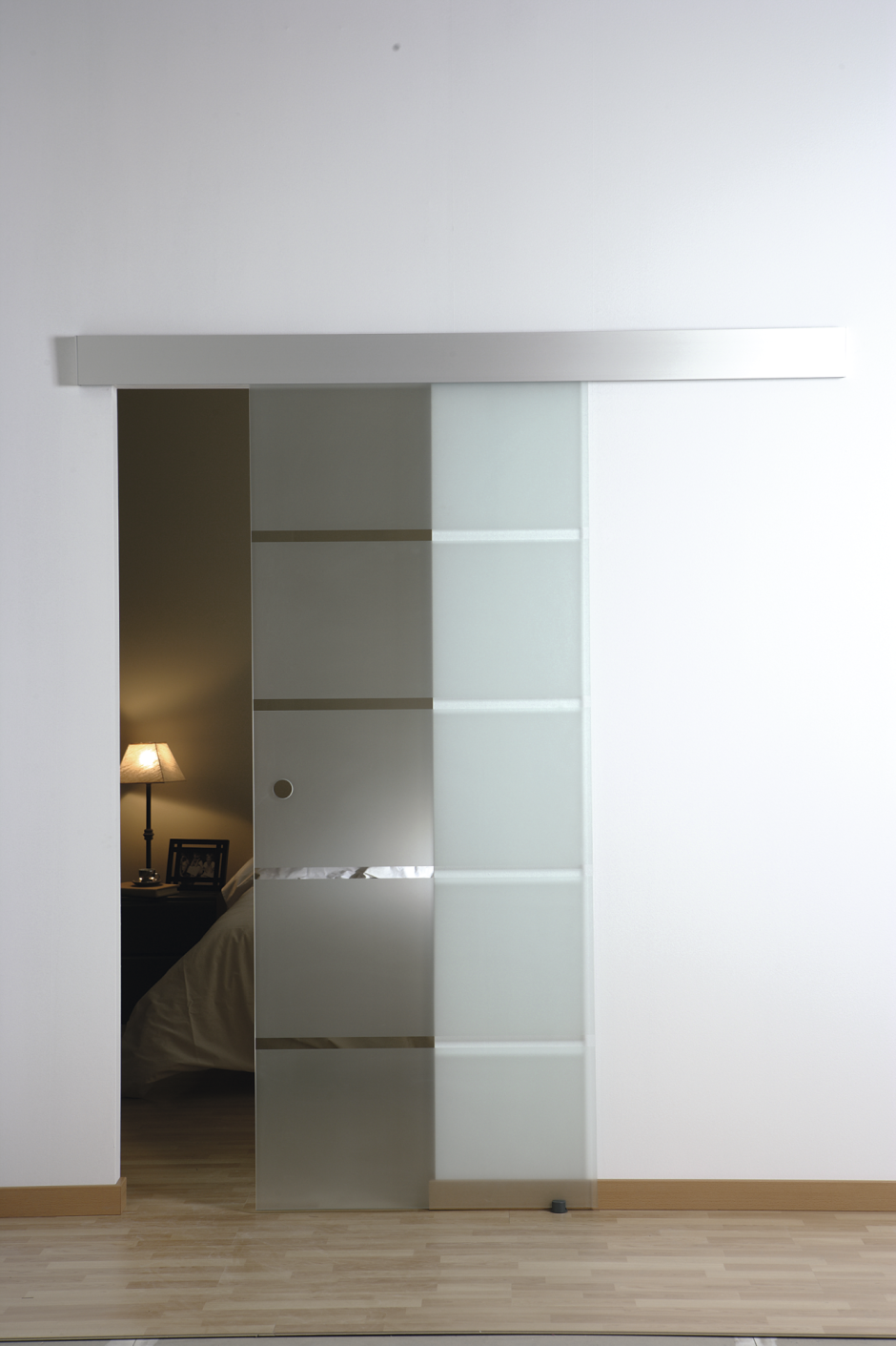 Раздвижные двери межкомнатные Леруа