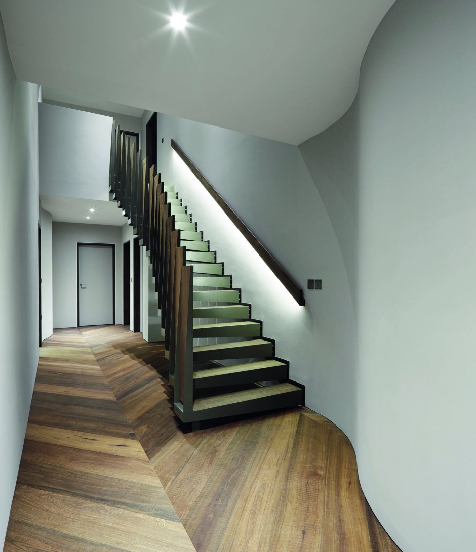 Стеклянная лестница