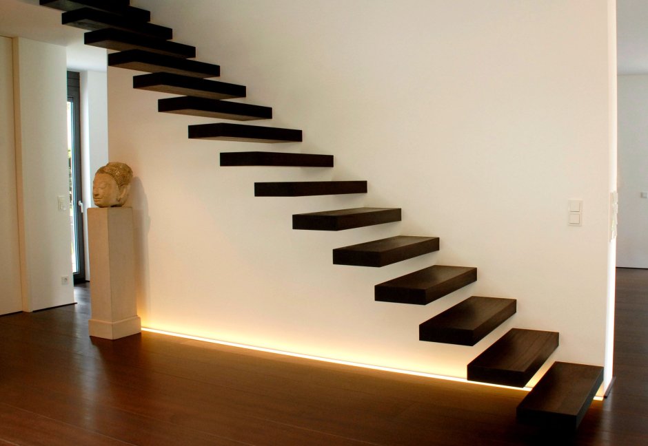 Подсветка стеклянного ограждения лестницы