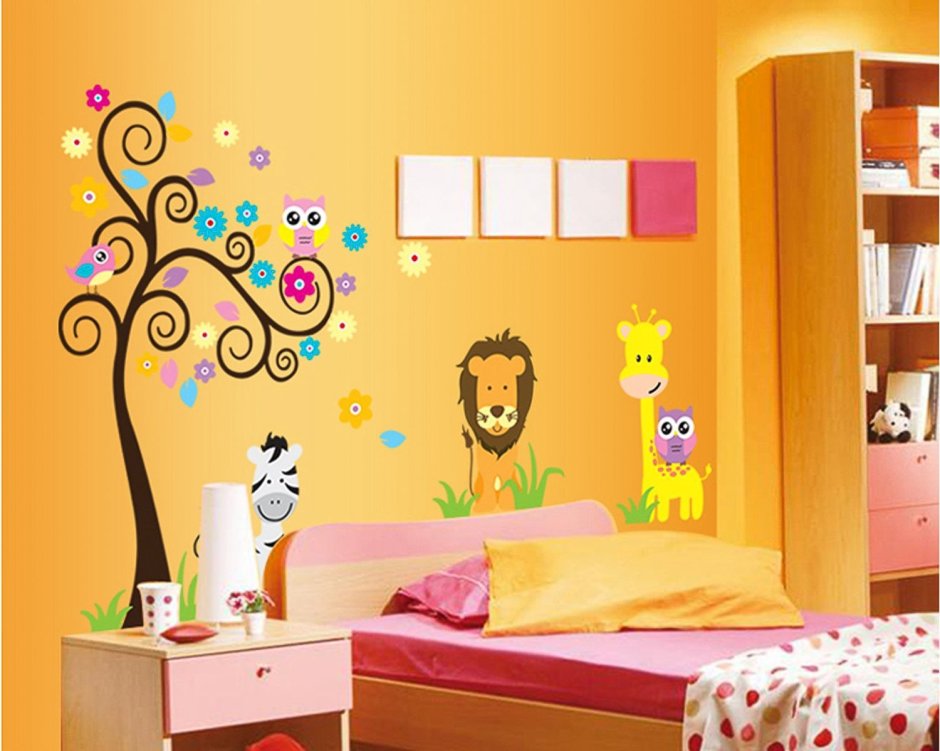 Украсить стены в детской комнате