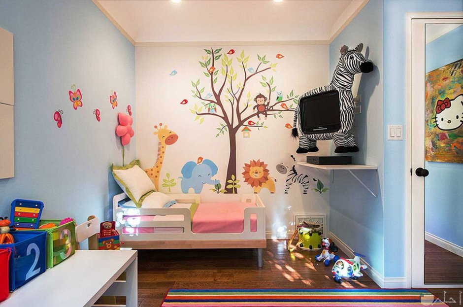 Украсить детскую комнату