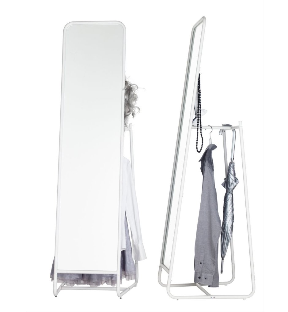 Напольное зеркало в прихожую