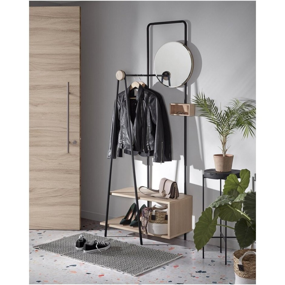 Зеркало с вешалкой напольное