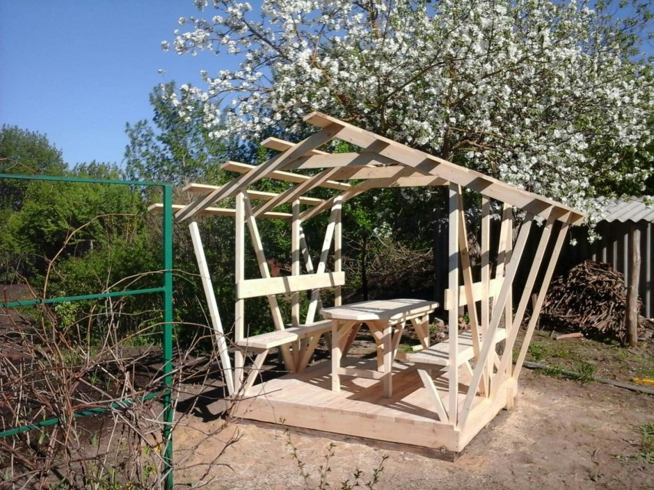 Простые беседки для сада- огорода