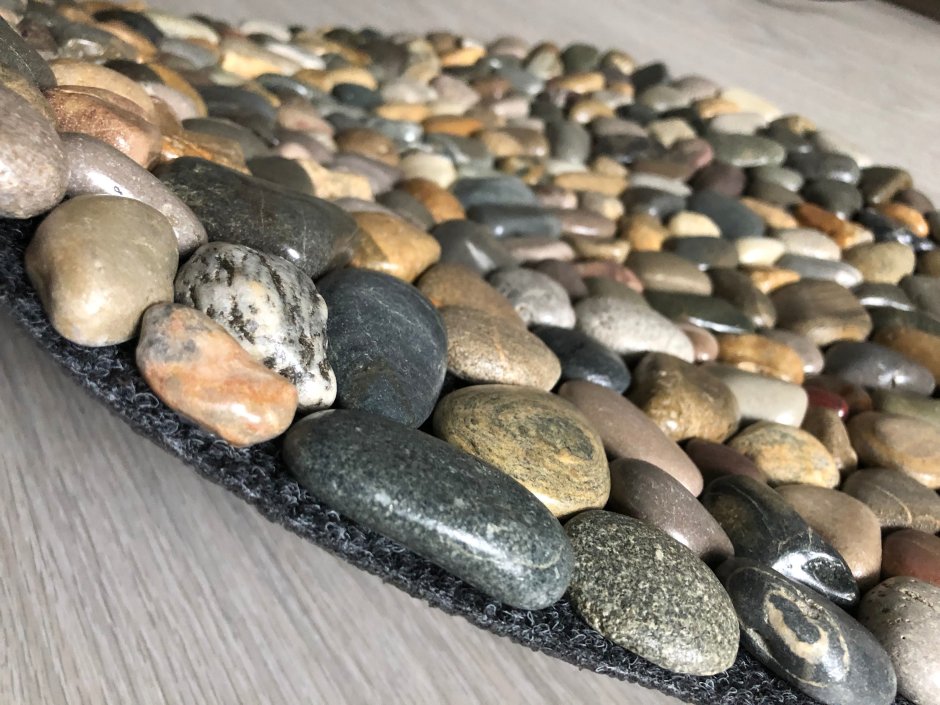 Морская галька в интерьере