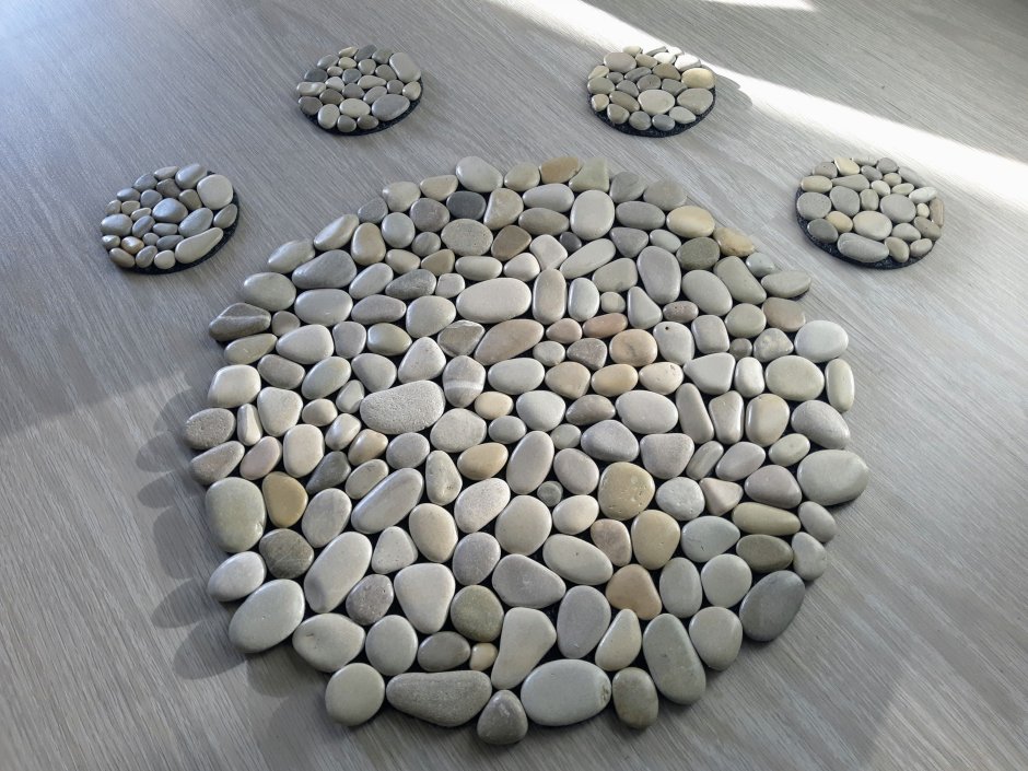 Подставка под горячее из гальки