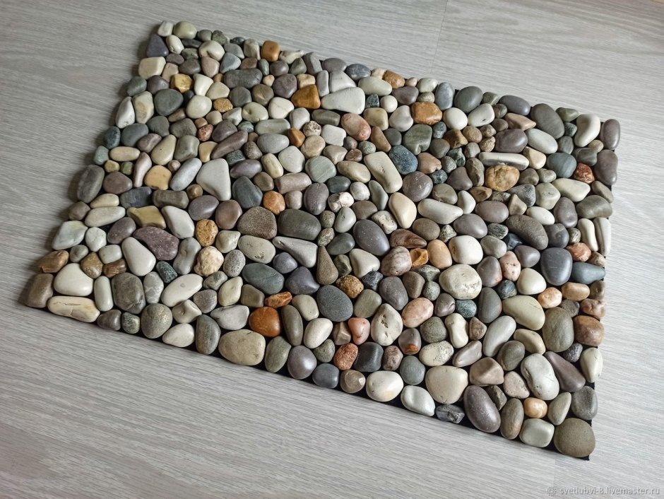 Коврик из морской гальки