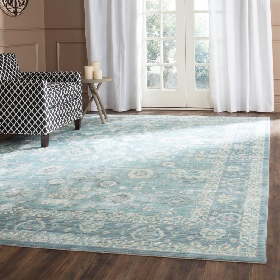 Ковер мятного цвета