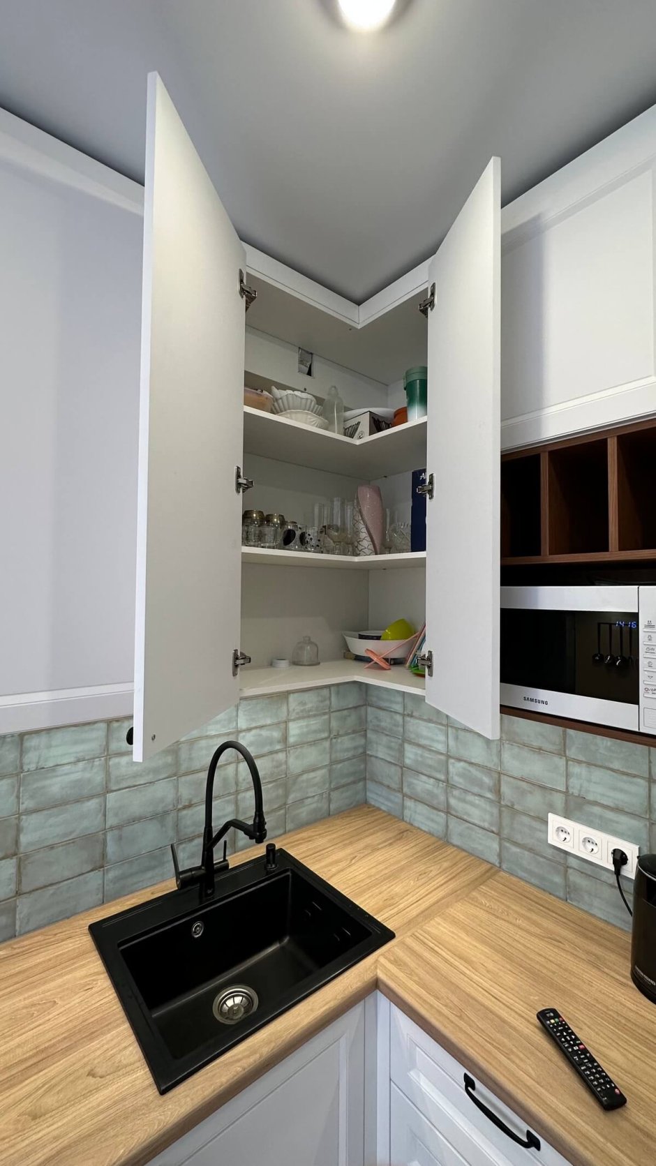 Кухня 2022 с интегрированными ручками