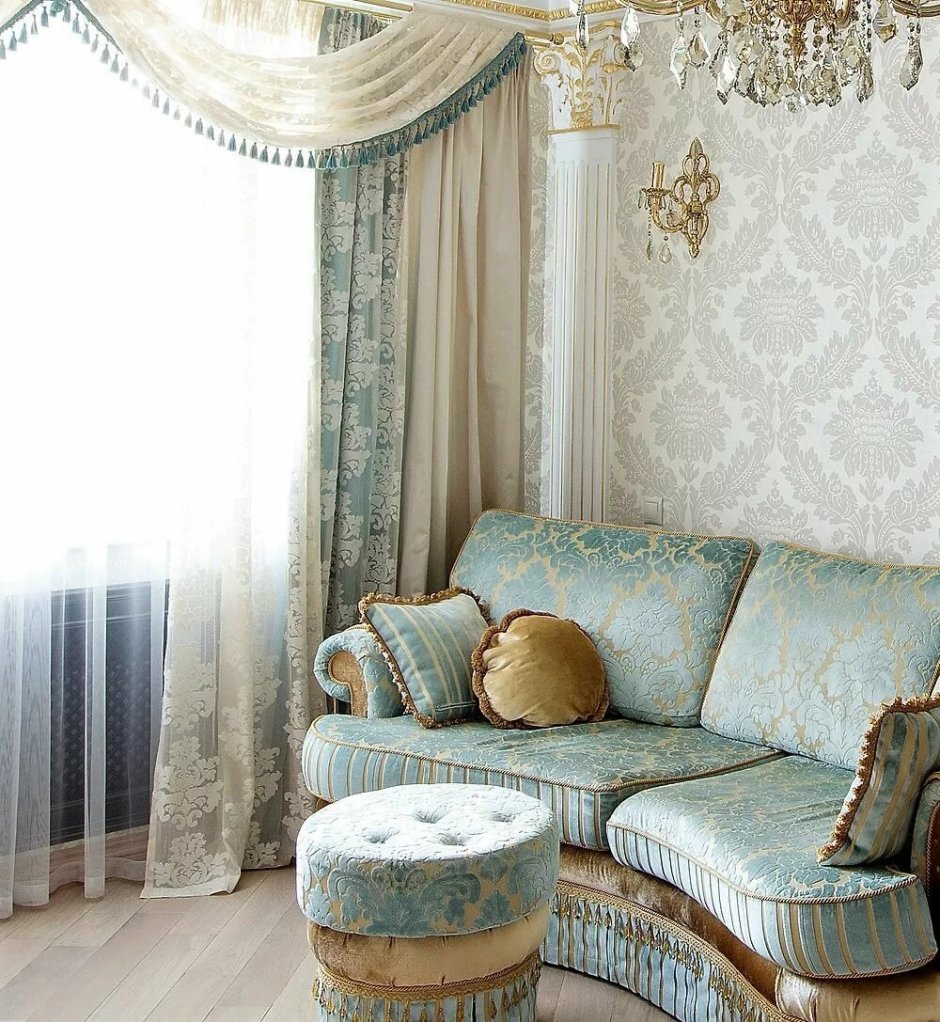 Шторы голубые с золотом