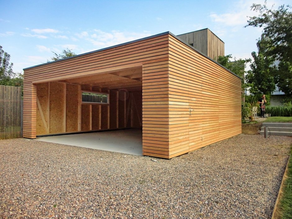 Деревянный гараж