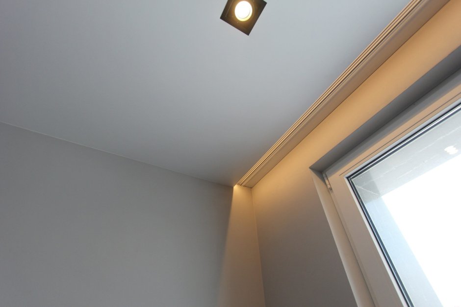 Кант потолочный для натяжных потолков