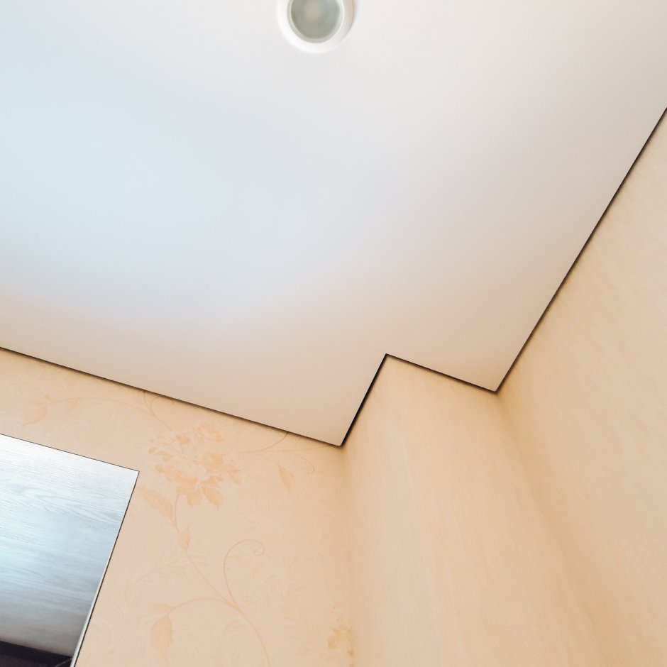 Теневой плинтус для потолка натяжного