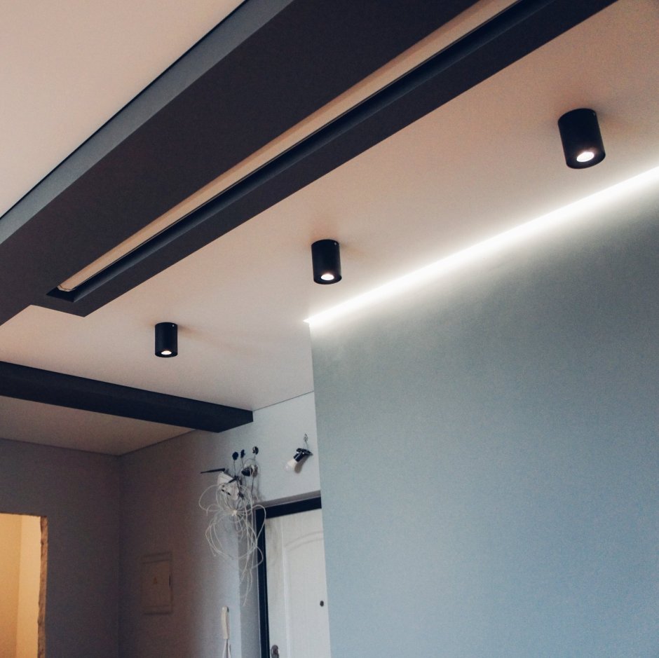 Матовый полупрозрачный натяжной потолок