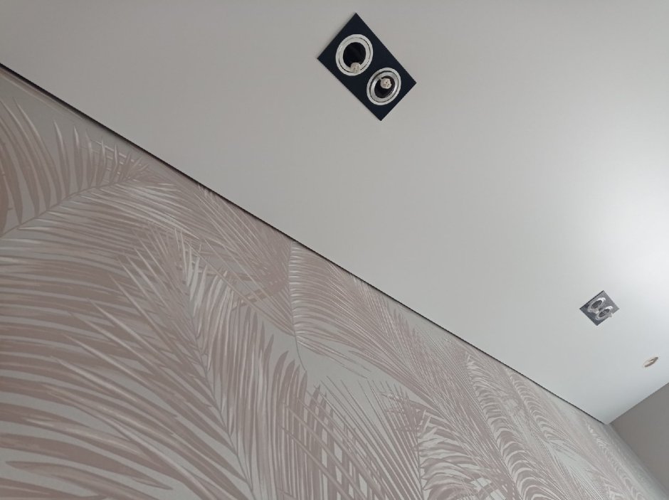 Натяжные потолки теневой профиль и ПК 15