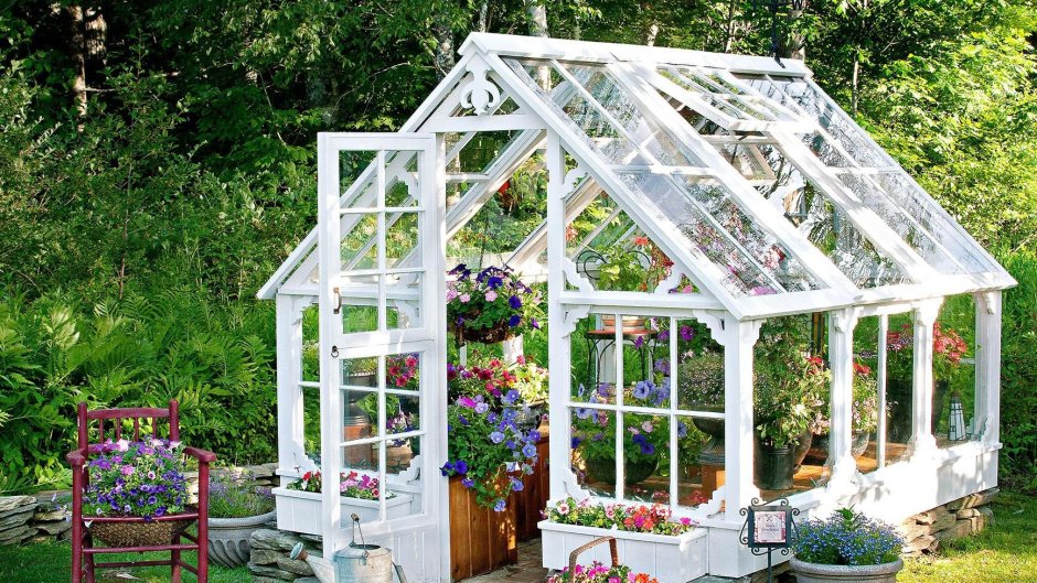 Красивые теплицы для дачи