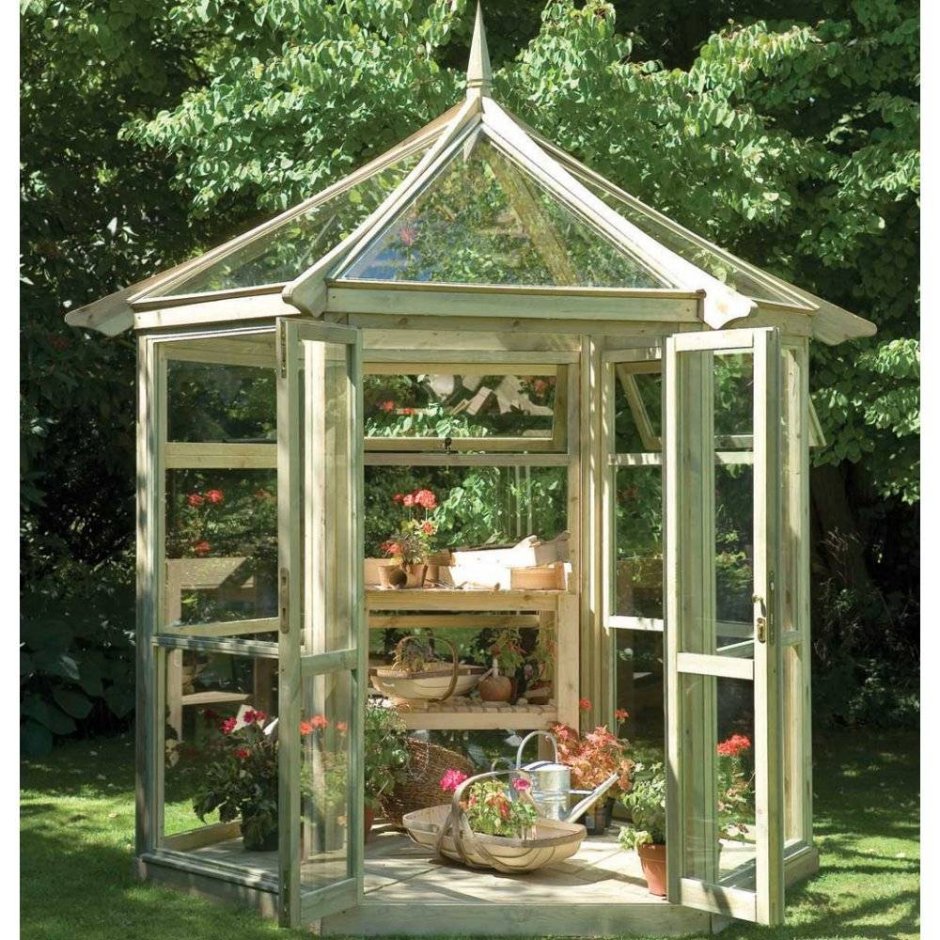 Теплица из старых оконных