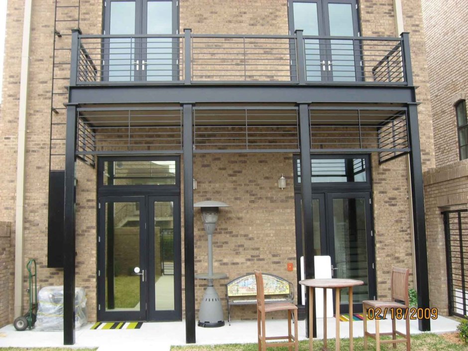 Входные группы из металлоконструкции