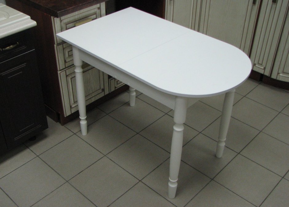 Маленький стол на кухню
