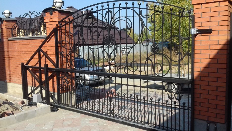 Кованые откатные ворота Коварт